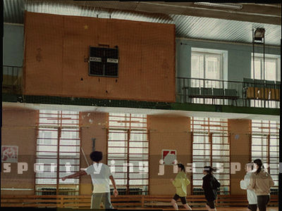 平板线框图上用彩色光点标注底部菜单位置